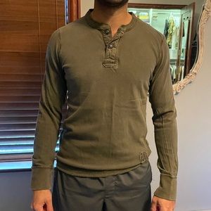 American Eagle Henley
